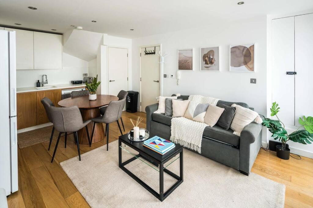 Apartamento Renovated 2br, 2ba Near Hyde Park 1 Min From Tube Londres